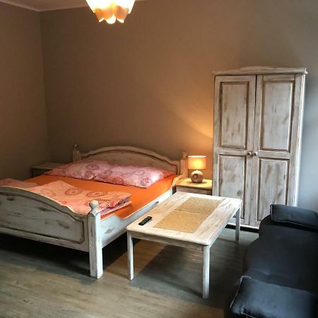 Kawalerka Fredry 3/12 Apartment Poznan Bagian luar foto